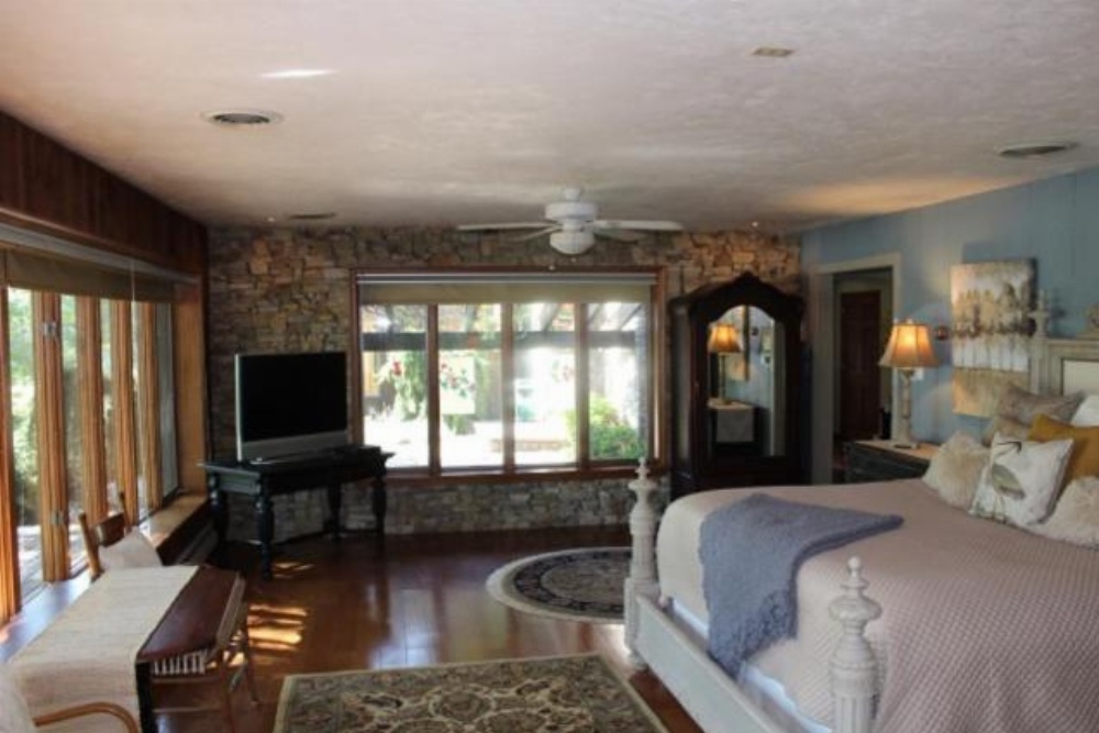 The Inn at White Oak Image 7